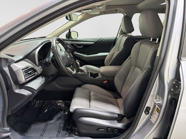 Used 2025 Subaru Outback Limited XT AWD/4WD image 14