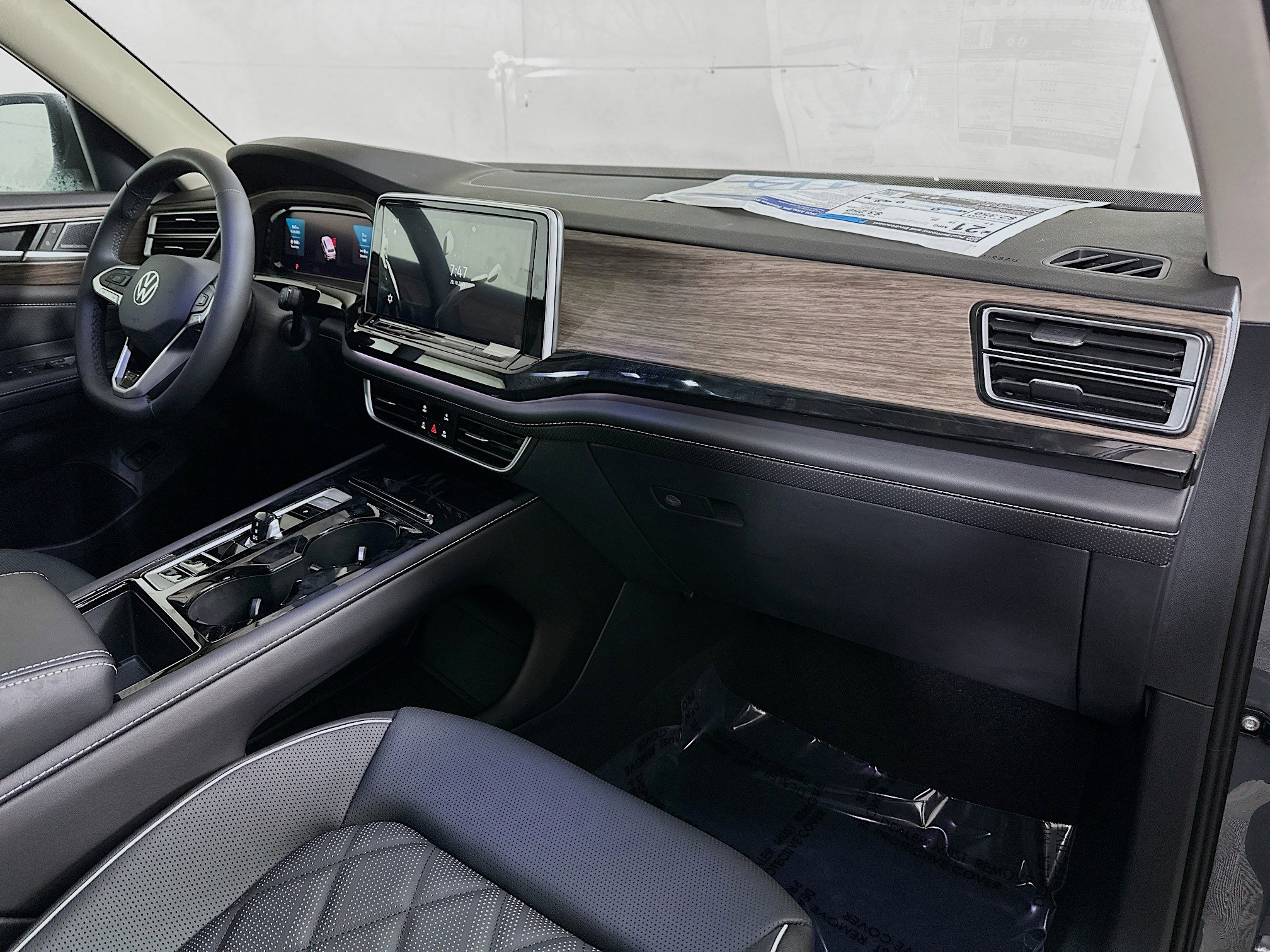 New 2026 Volkswagen Atlas SEL Premium R-Line image 30