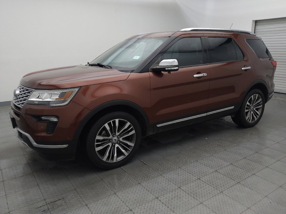 Used 2018 Ford Explorer Platinum AWD/4WD image 2