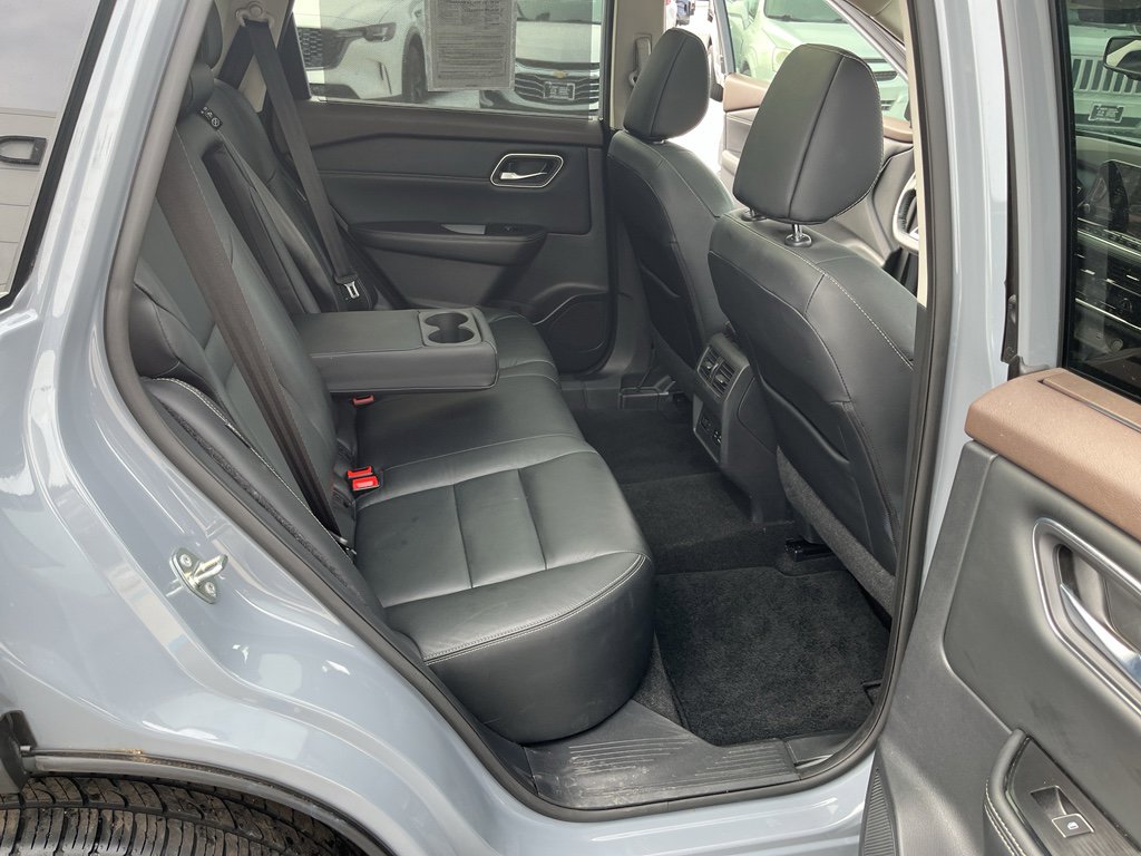 Used 2021 Nissan Rogue SL w/ Premium Package image 31