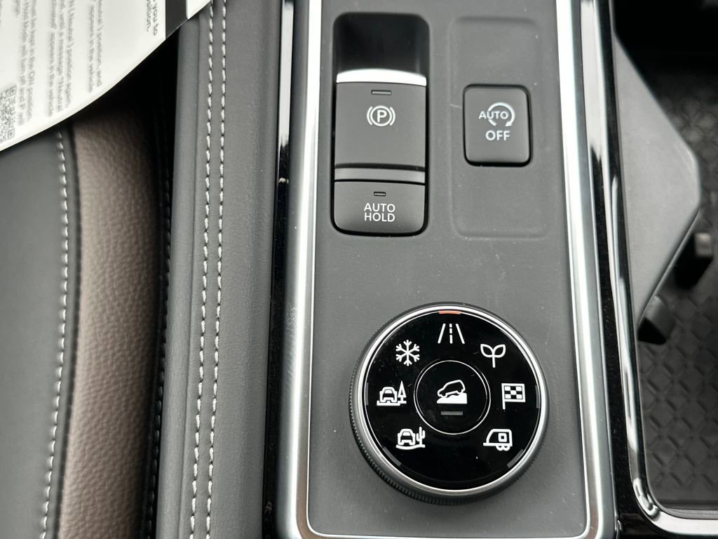 New 2026 Nissan Pathfinder Platinum AWD/4WD image 26