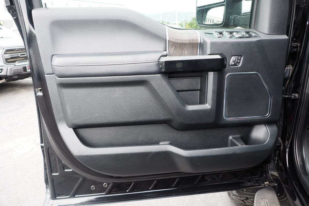Used 2021 Ford F350 Lariat w/ Lariat Ultimate Package AWD/4WD image 15