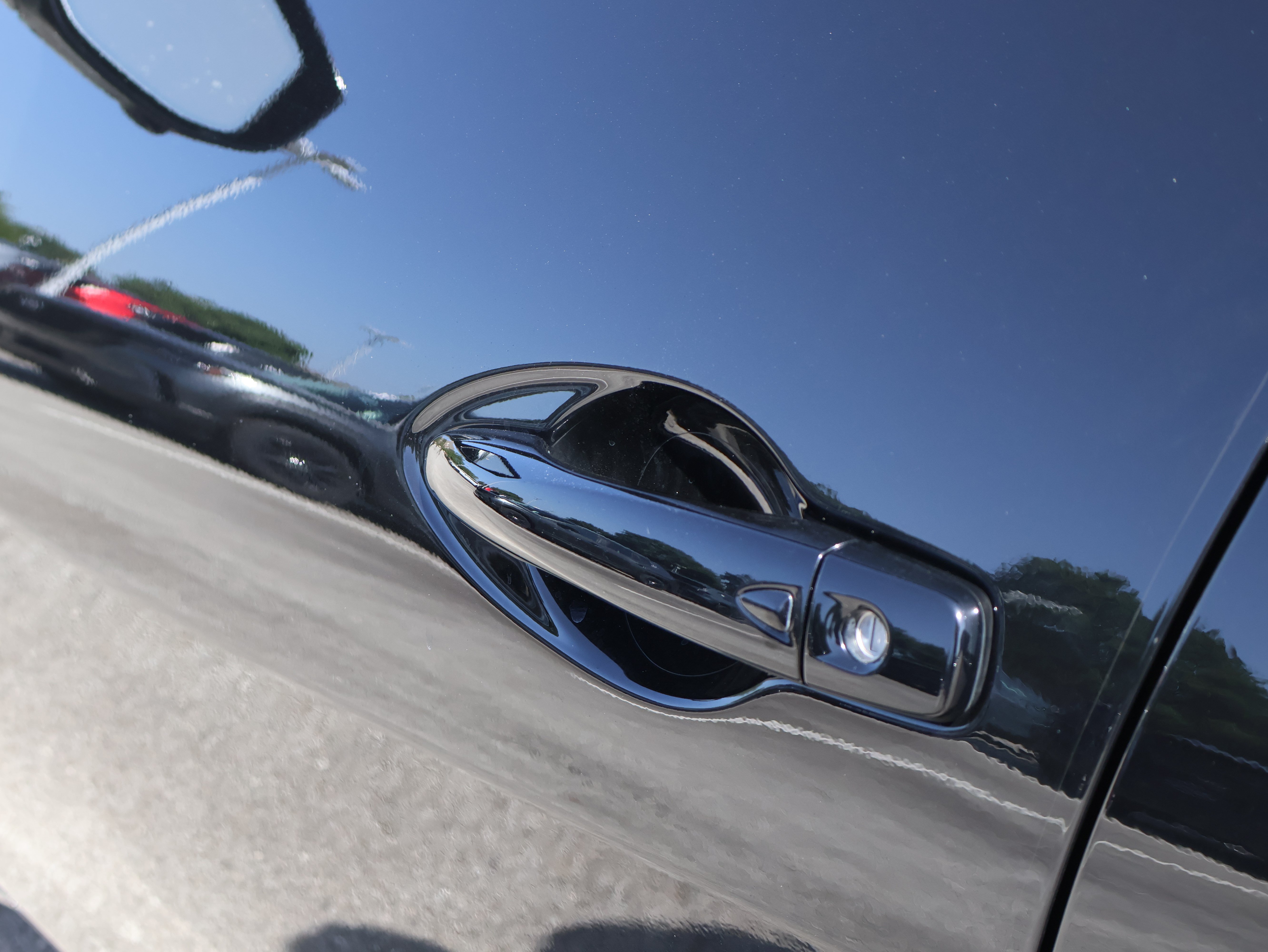 Used 2022 Nissan Maxima SR w/ Sport Mat Group FWD image 23