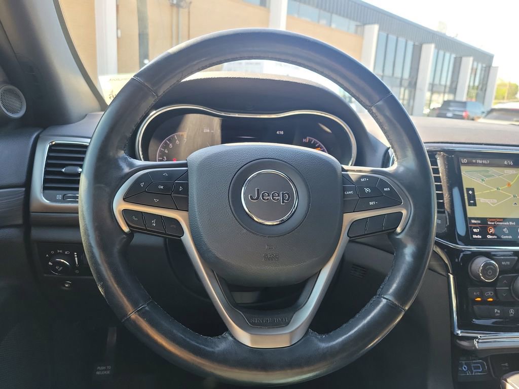 Used 2021 Jeep Grand Cherokee Laredo X image 16