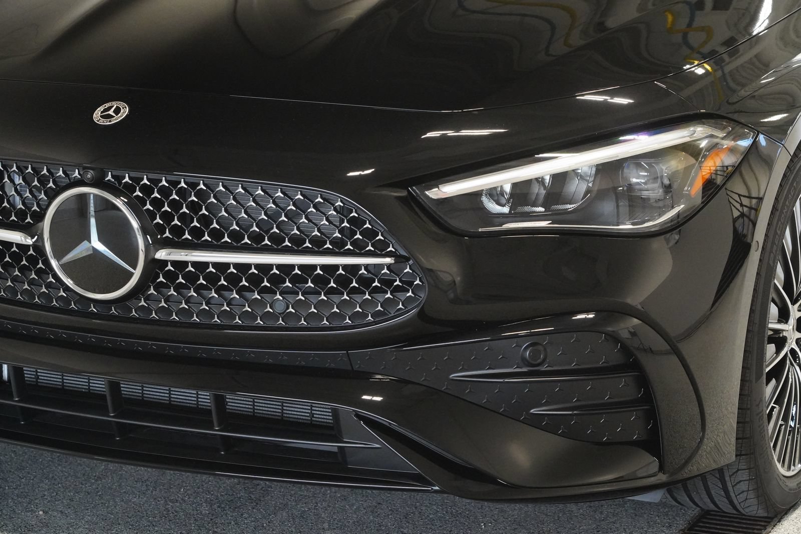 New 2027 Mercedes-Benz CLE 450 4MATIC Cabriolet image 12