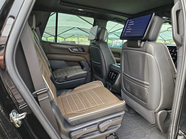 Used 2025 GMC Yukon Denali Ultimate w/ LPO, Floor Liner Package image 25