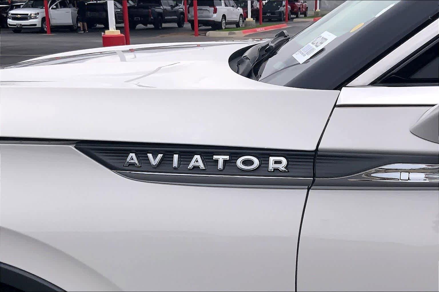 Used 2021 Lincoln Aviator 2WD image 10