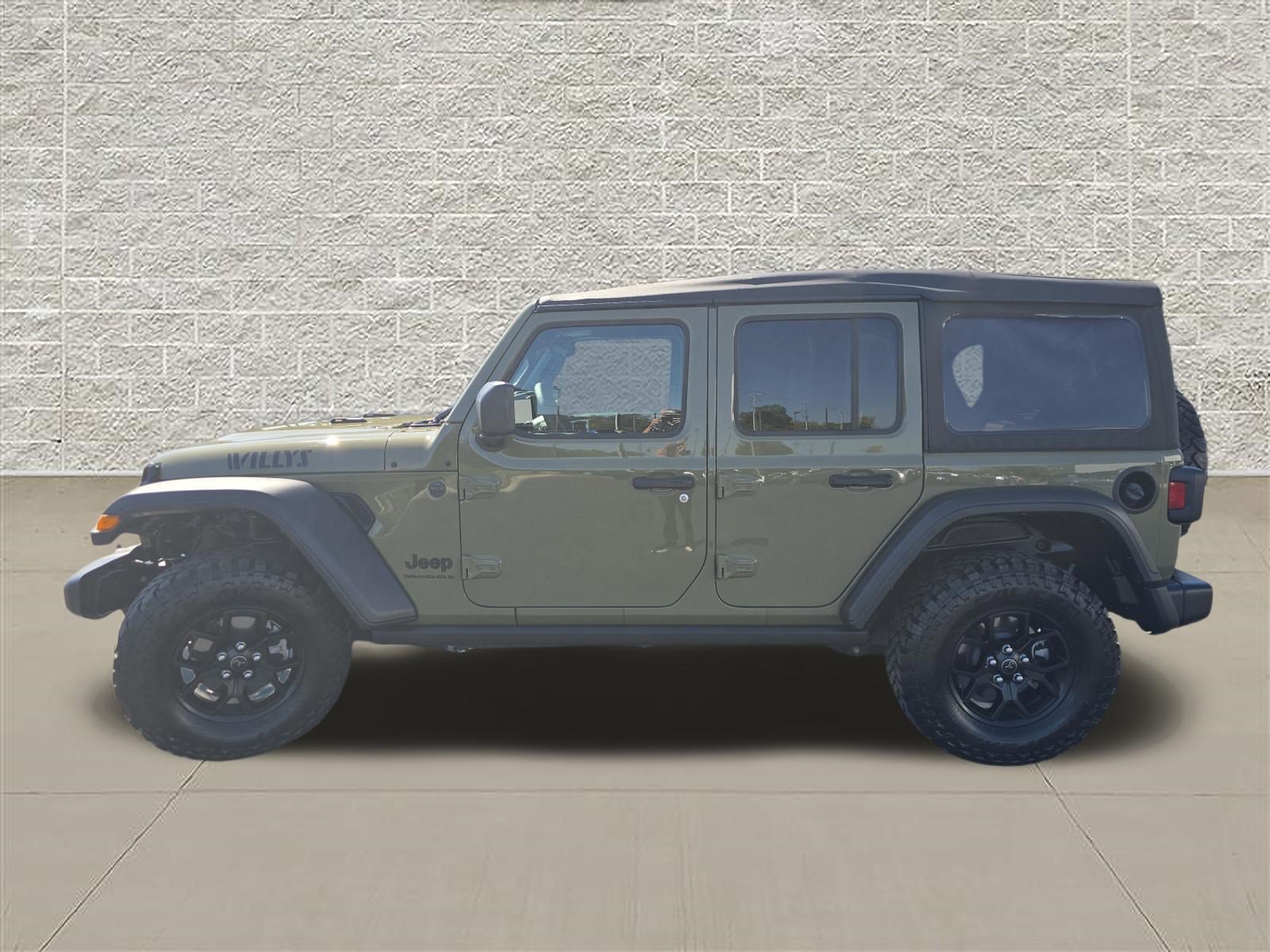 Used 2025 Jeep Wrangler Unlimited Sport AWD/4WD image 4