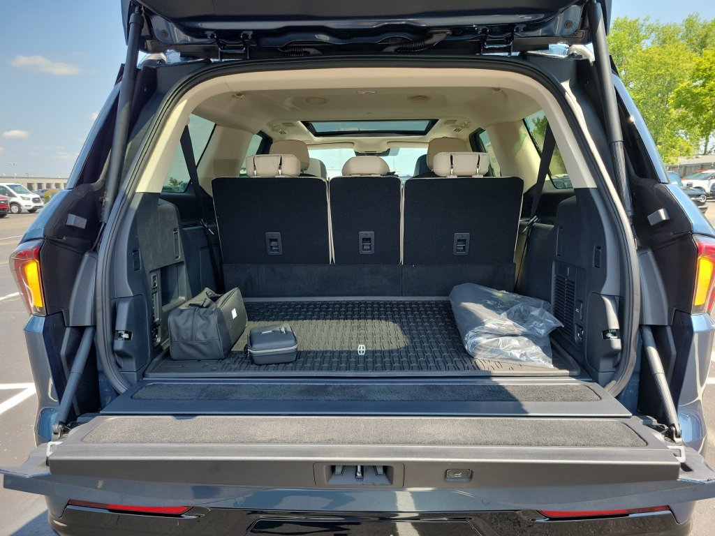 New 2027 Lincoln Navigator L Reserve AWD/4WD image 10