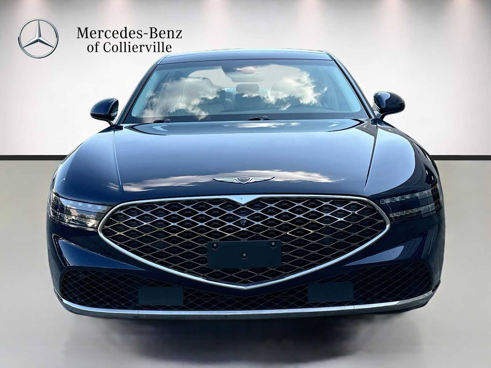 Used 2023 Genesis G90 3.5T AWD/4WD image 2