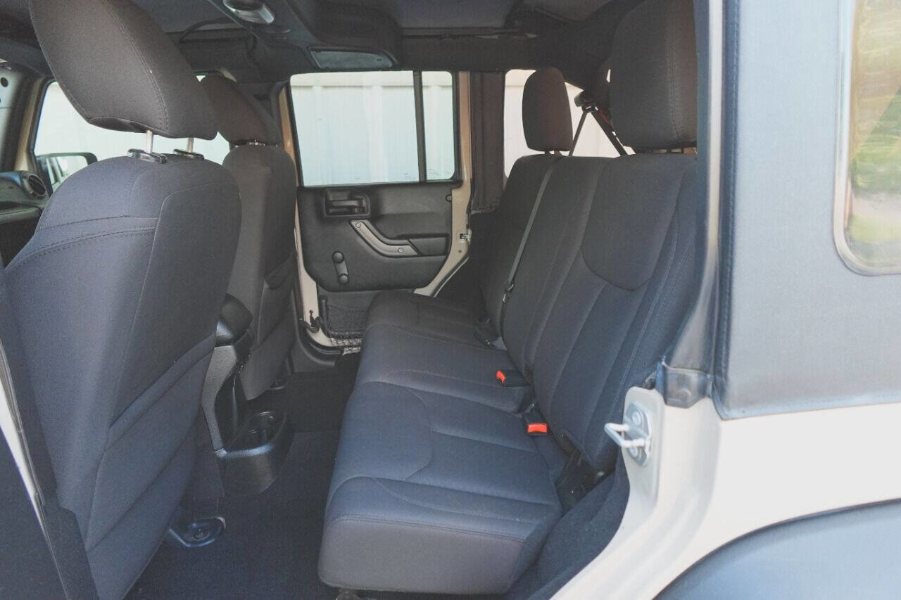 Used 2016 Jeep Wrangler Unlimited Sport w/ Trailer Tow Group image 25