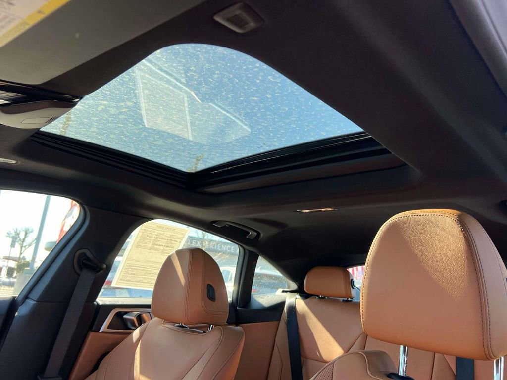 Used 2025 BMW i4 xDrive40i w/ Parking Assistance Package image 20