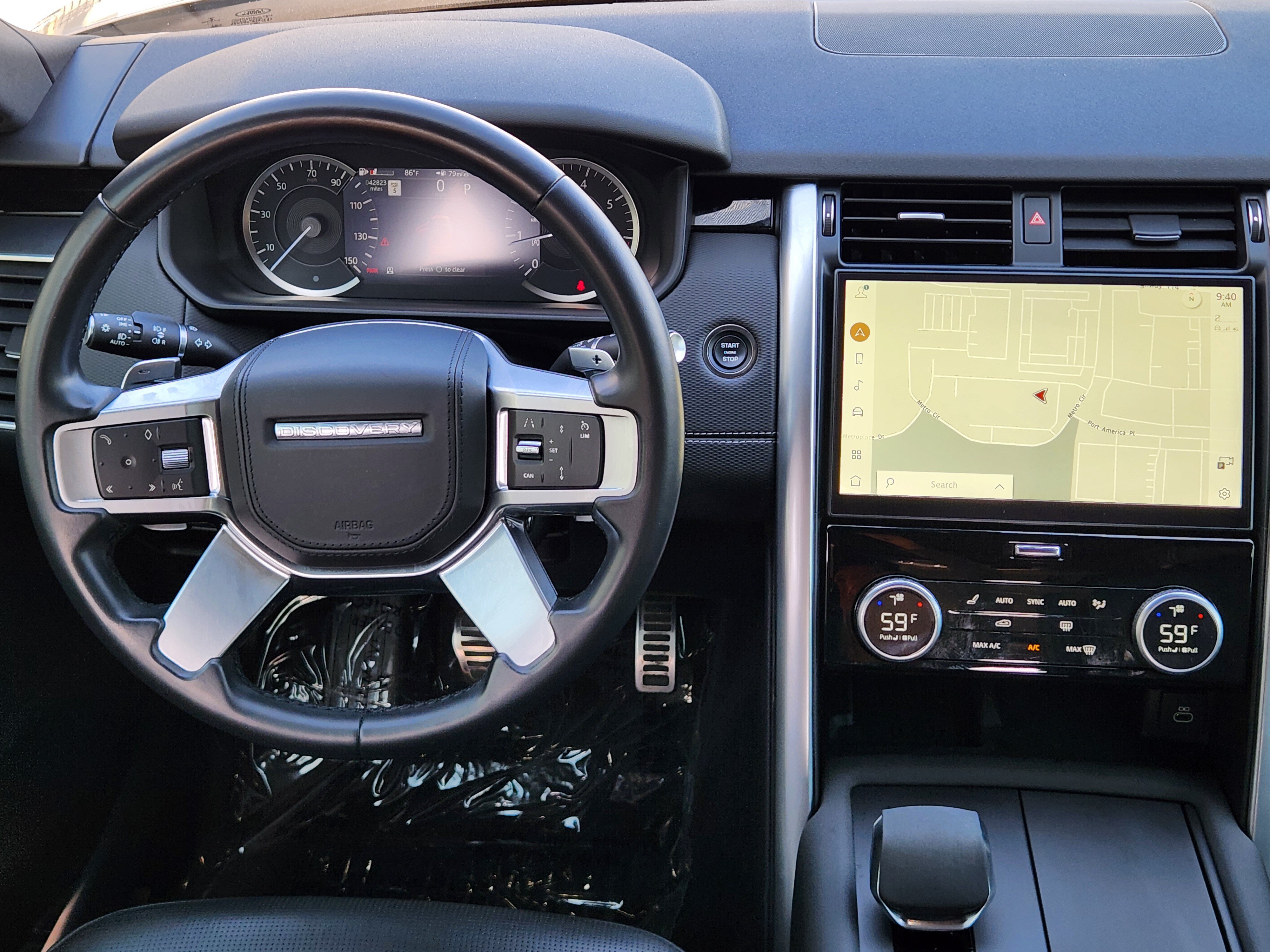 Used 2023 Land Rover Discovery HSE R-Dynamic AWD/4WD image 29
