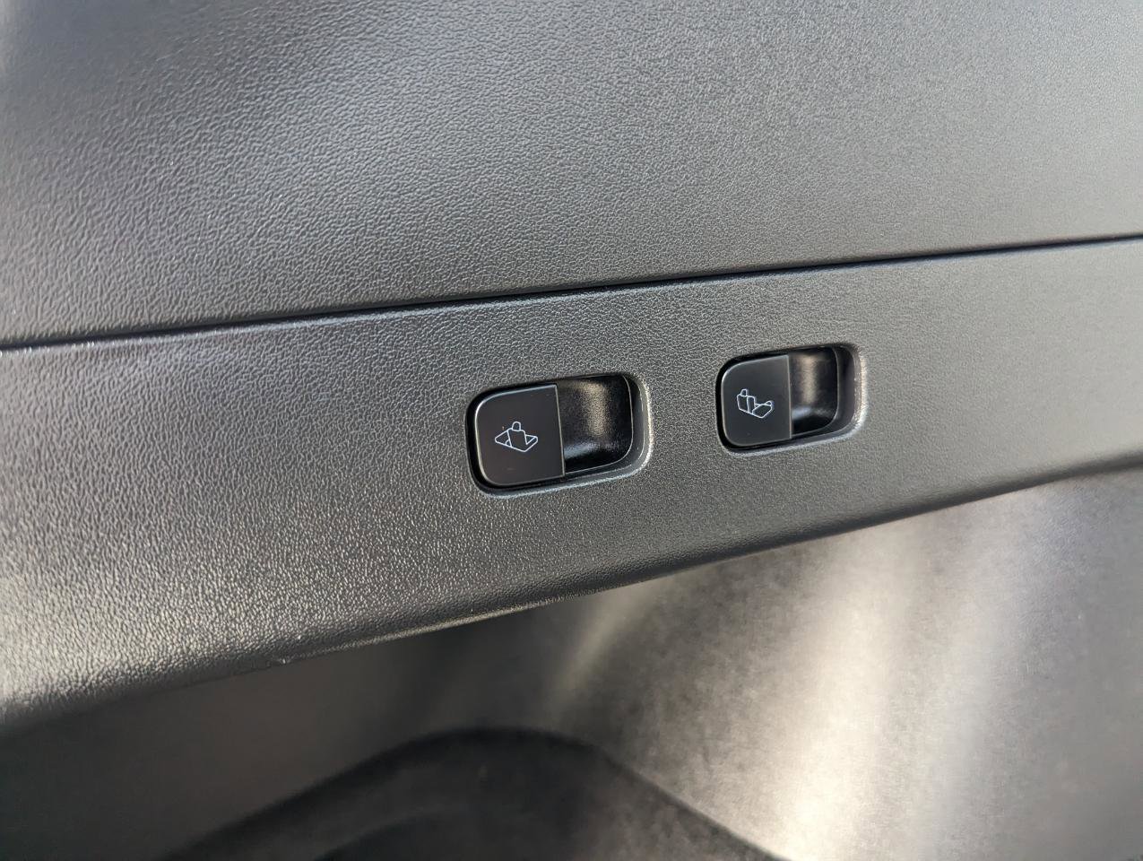 Used 2021 Tesla Model Y Long Range image 45