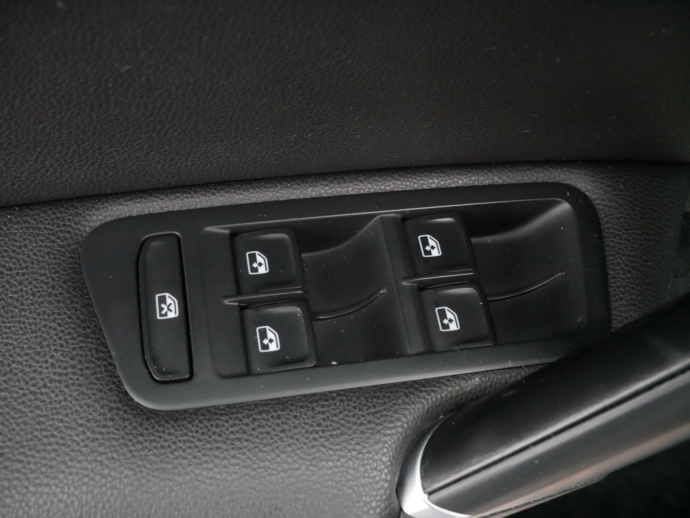 Used 2020 Volkswagen Golf 4-Door image 20