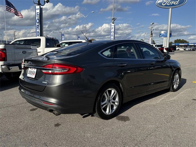 Used 2018 Ford Fusion SE image 5