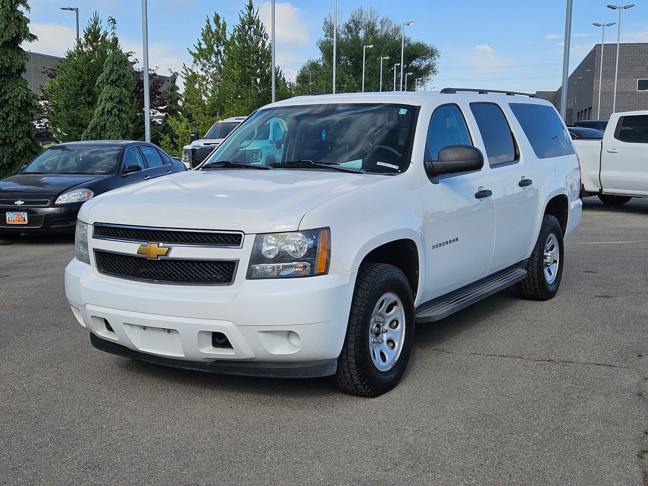 Used 2012 Chevrolet Suburban 4WD image 8