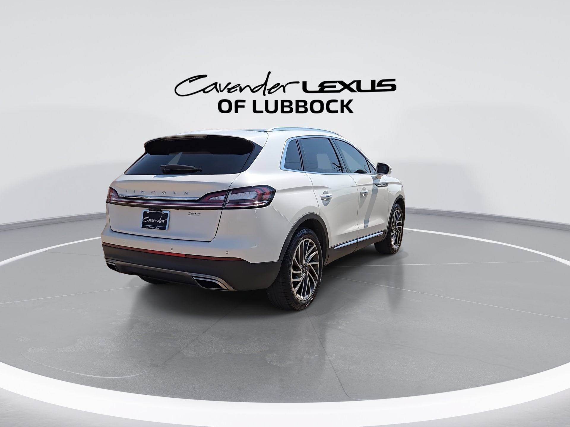 Used 2020 Lincoln Nautilus Reserve w/ Equipment Group 201A FWD image 8