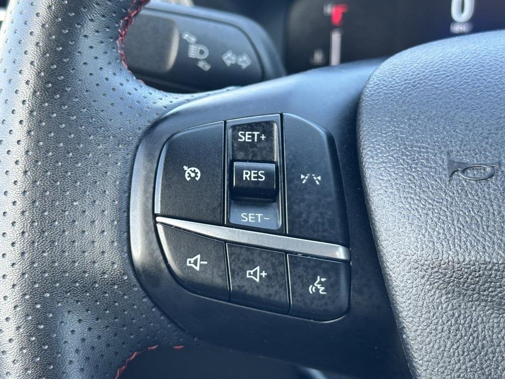 Used 2024 Ford Escape ST-Line image 12