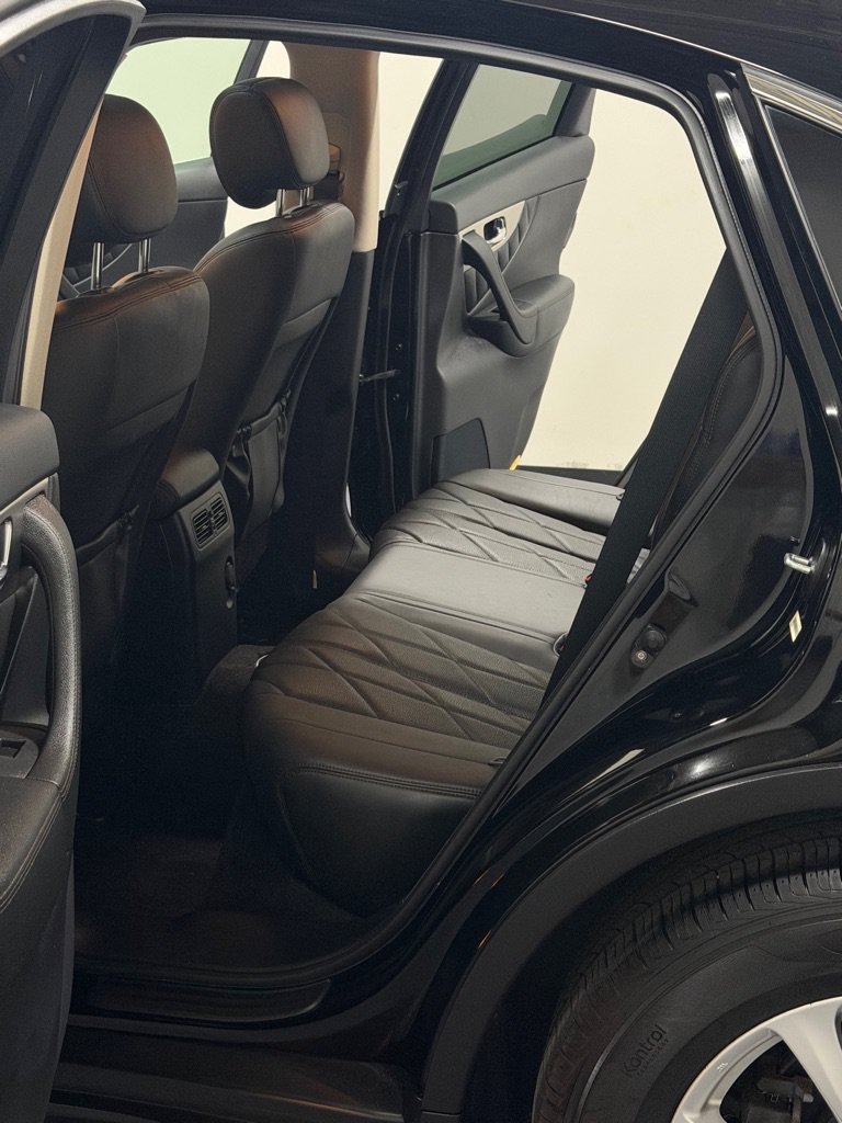 Used 2009 INFINITI FX35 AWD w/ Premium Pkg image 9
