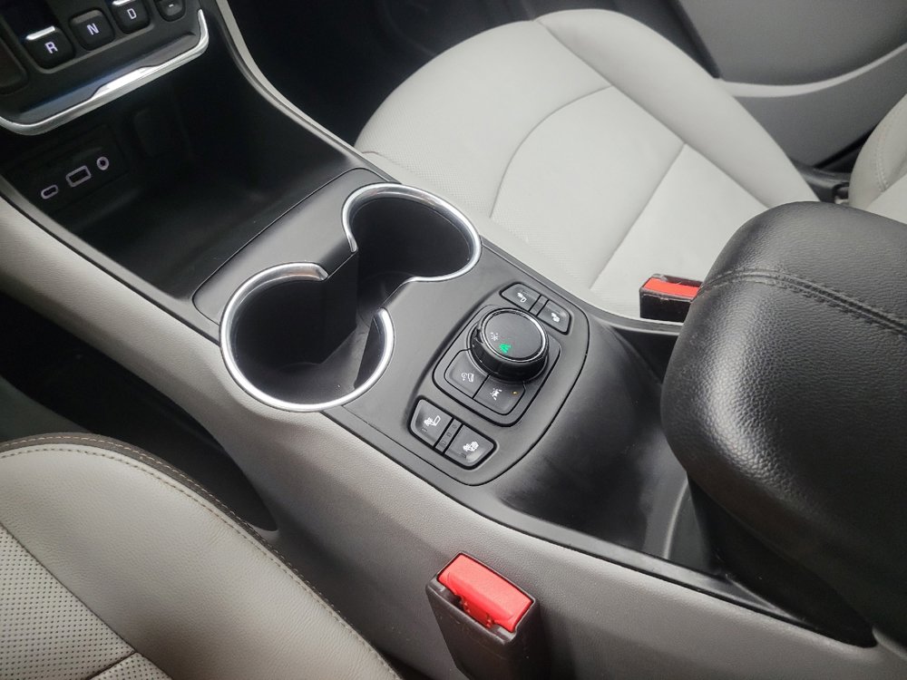 Used 2020 GMC Terrain SLT w/ Preferred Package image 26