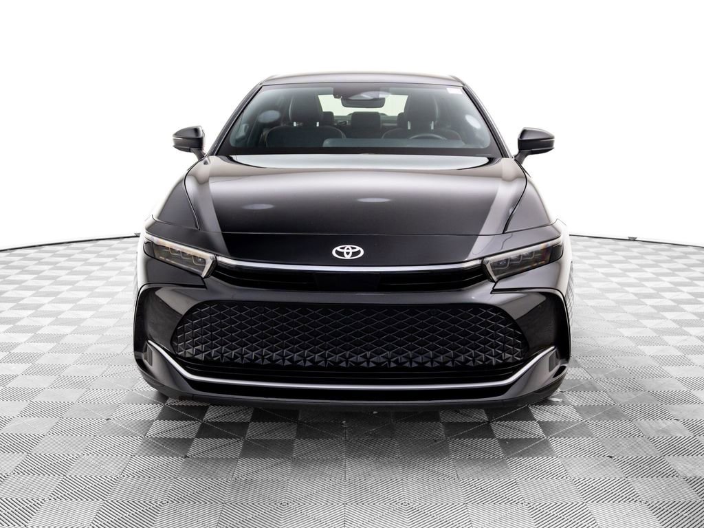 Used 2024 Toyota Crown Limited image 9