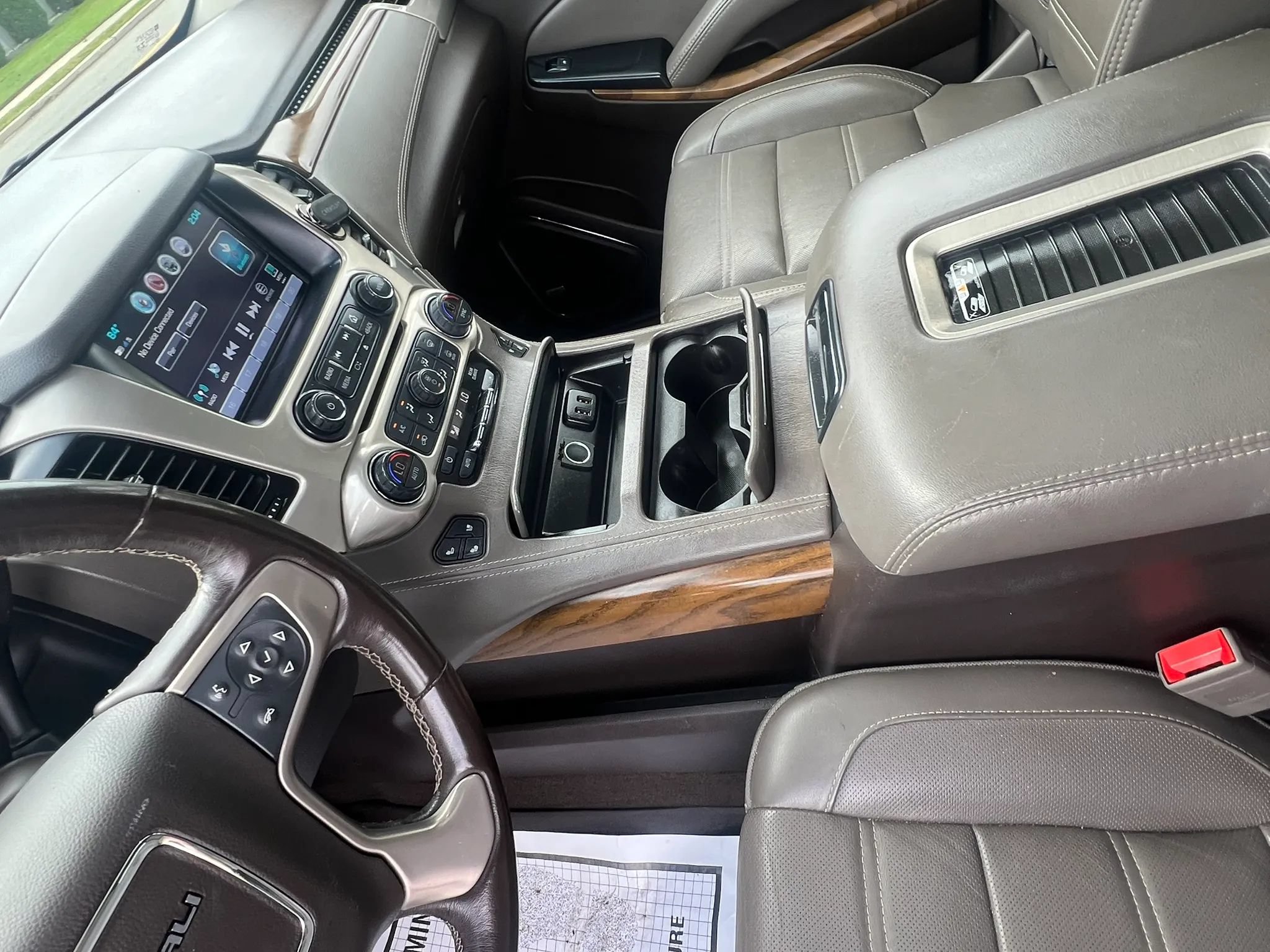Used 2020 GMC Yukon Denali w/ Denali Premium Package AWD/4WD image 17