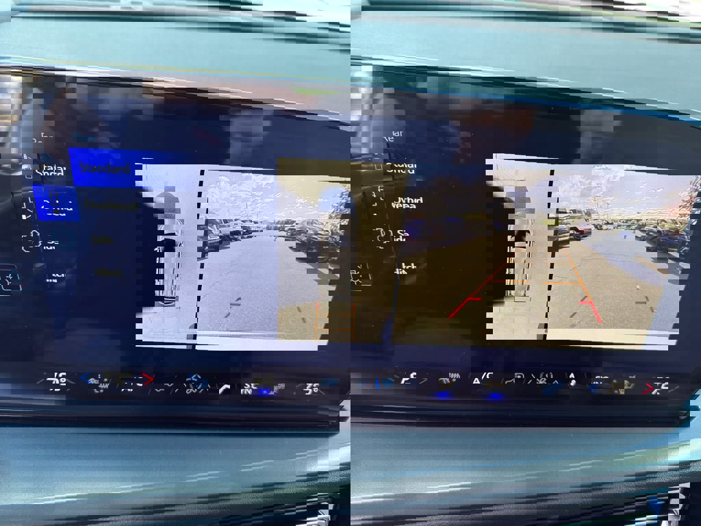 New 2026 Chevrolet Traverse LT w/ Driver Confidence Package image 18