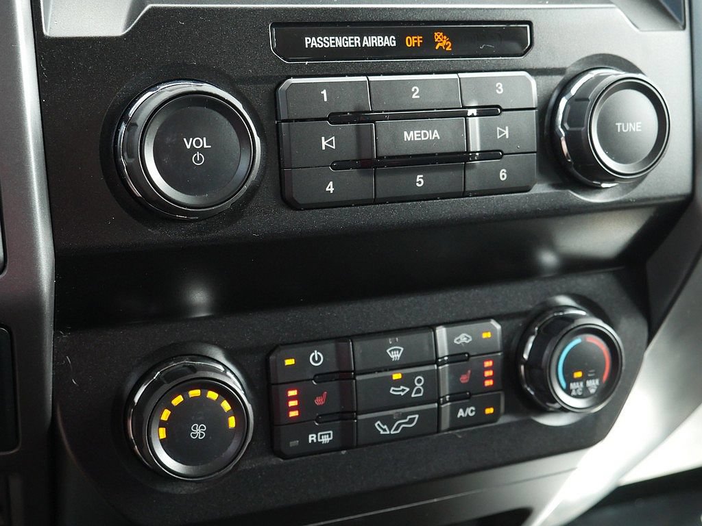 Used 2020 Ford F150 XLT w/ Equipment Group 302A Luxury AWD/4WD image 47