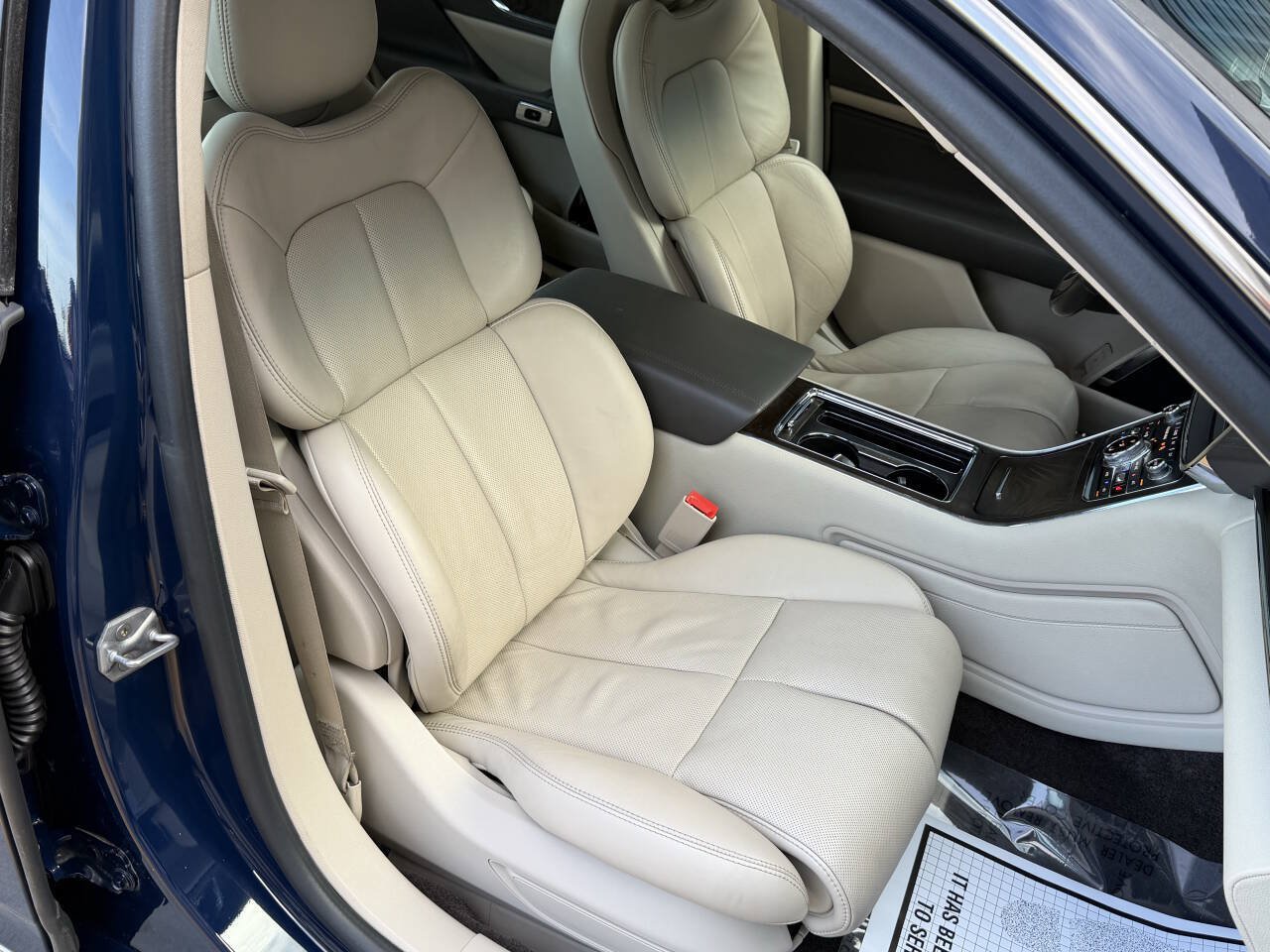 Used 2018 Lincoln Continental Reserve w/ Continental Climate Package AWD/4WD image 21