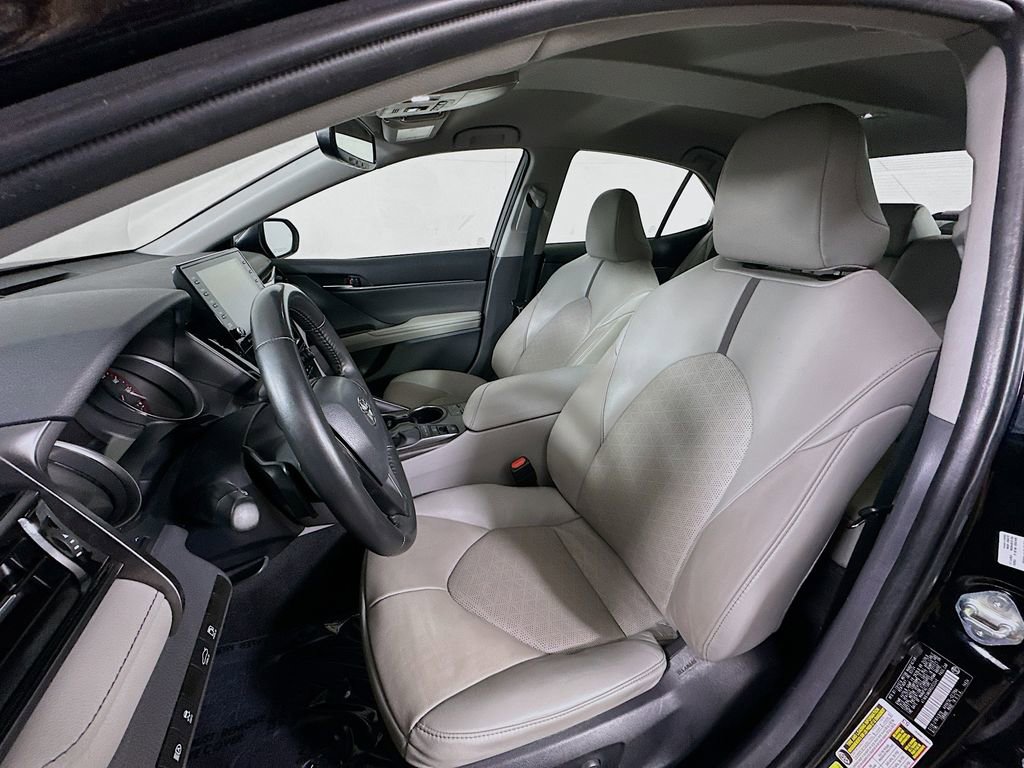 Used 2024 Toyota Camry XSE FWD image 15