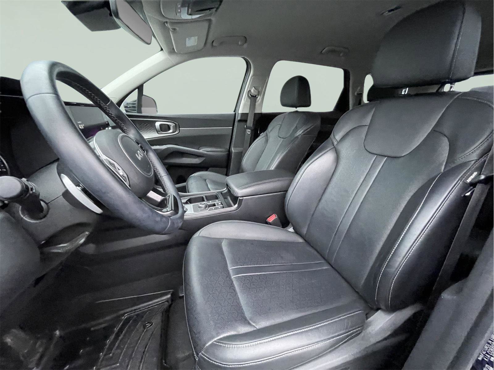 Used 2023 Kia Sorento EX image 12