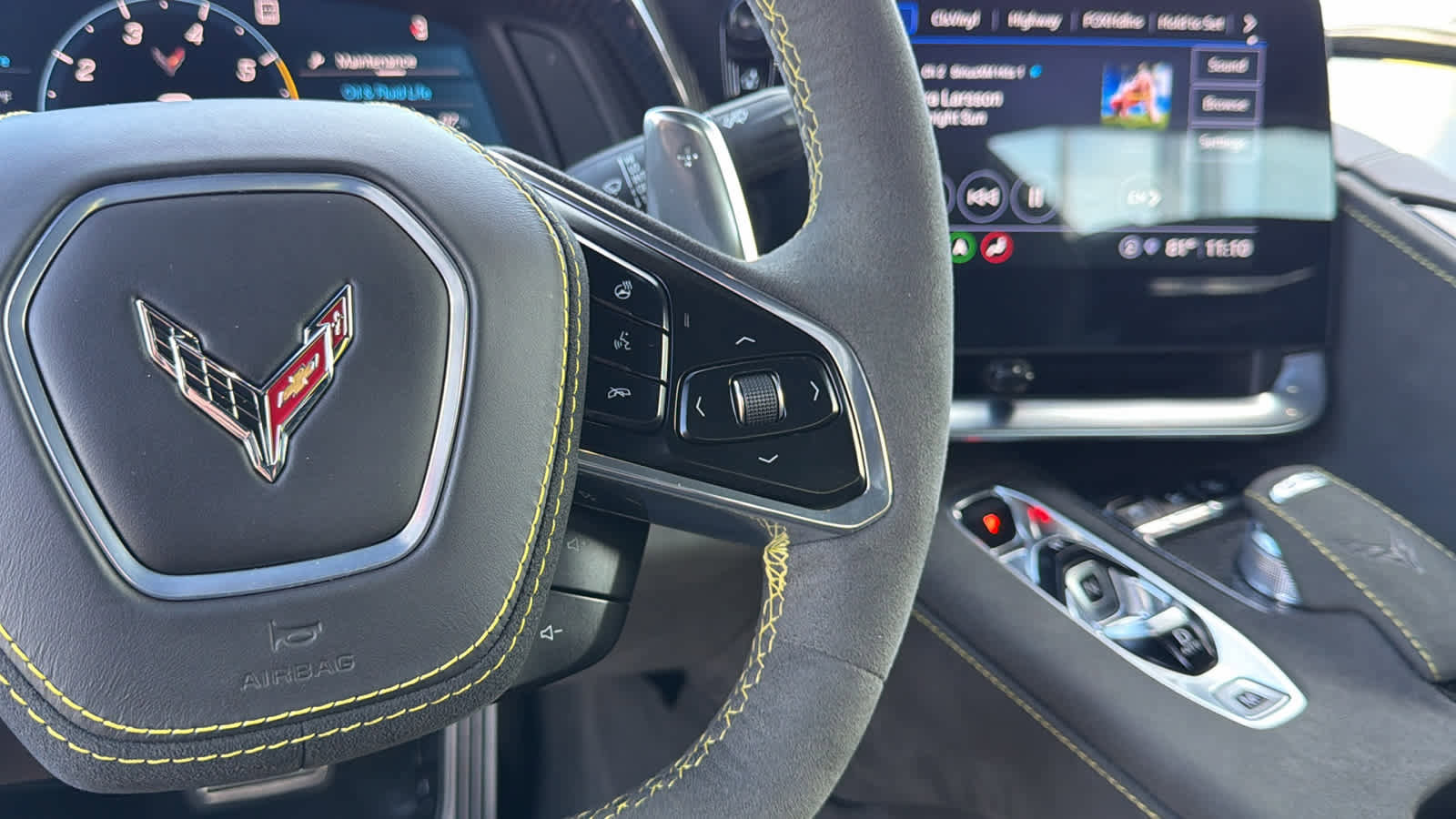 Used 2021 Chevrolet Corvette Stingray Premium Cpe w/ Z51 Performance Package RWD image 20