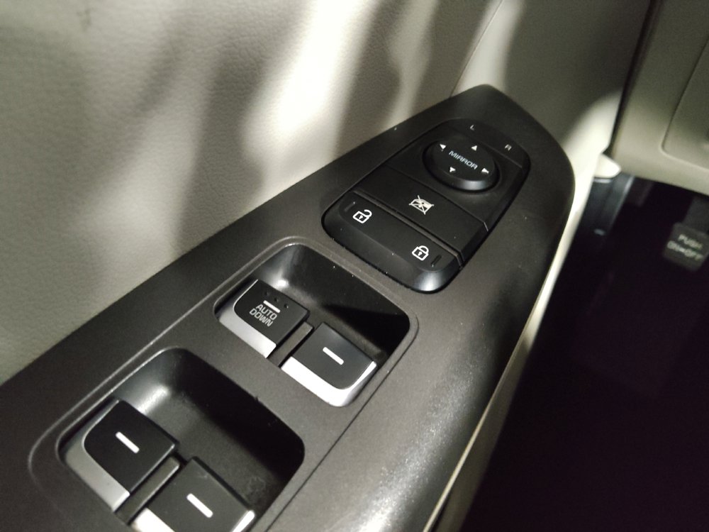 Used 2020 Kia Sportage LX image 27