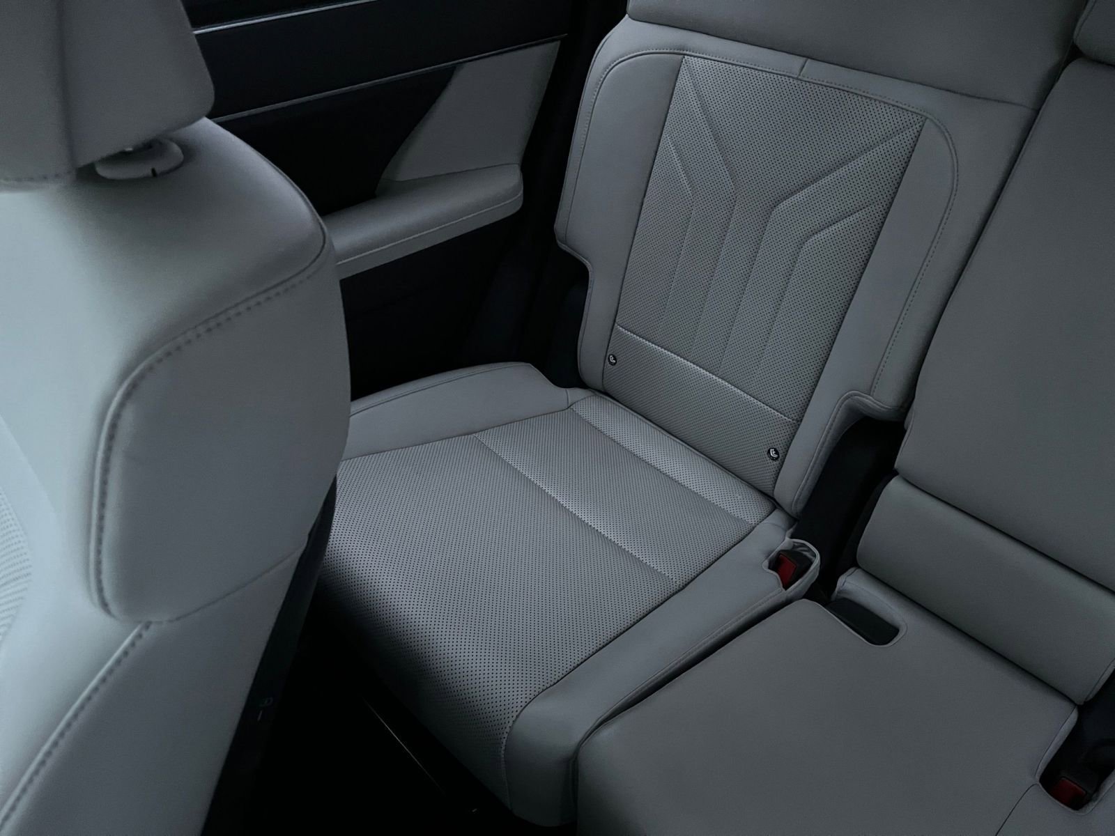 Used 2025 Hyundai Santa Fe SEL image 42