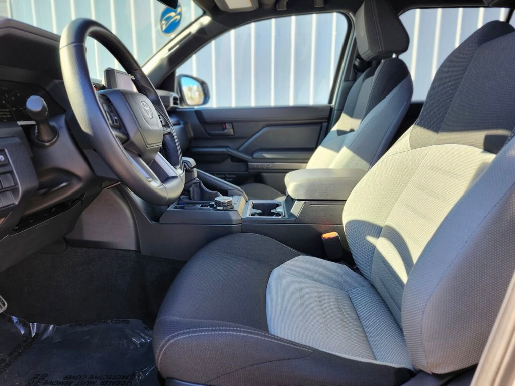 Used 2025 Toyota 4Runner TRD Sport AWD/4WD image 16