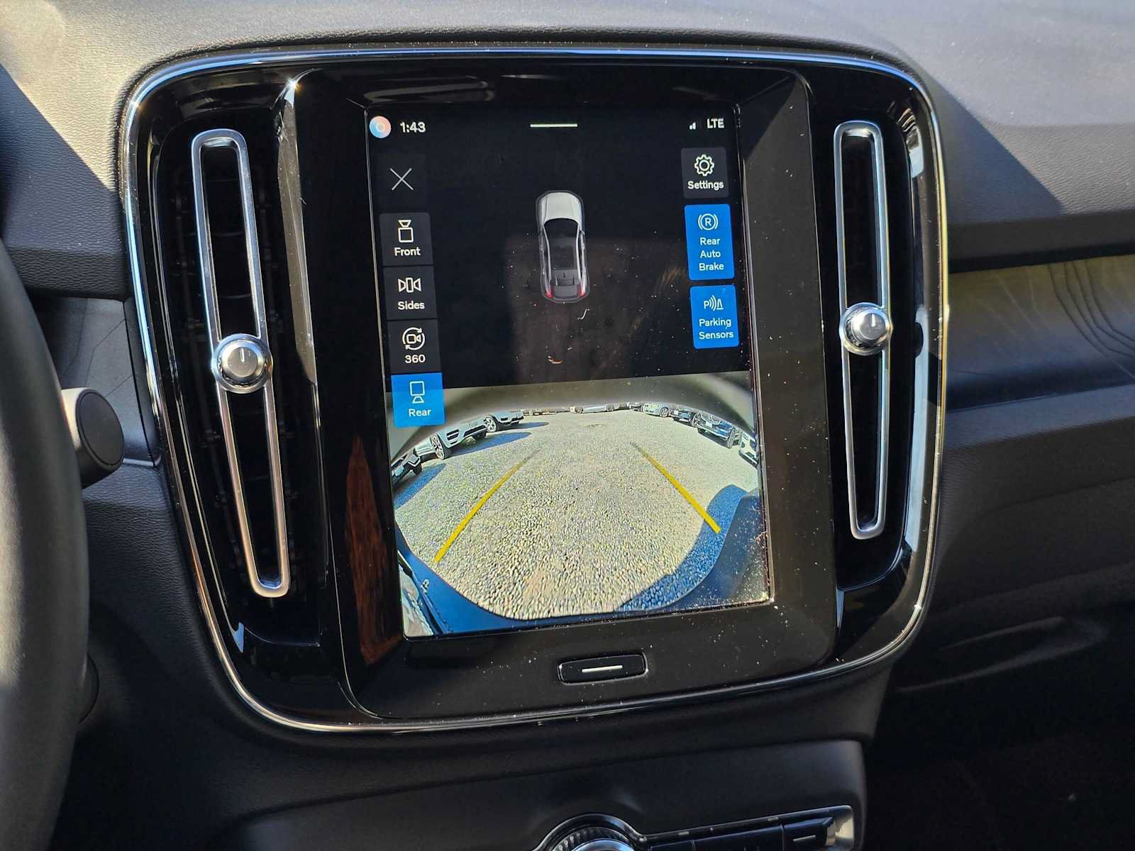 Certified 2023 Volvo C40 P8 Recharge Plus w/ Climate Package AWD/4WD image 23
