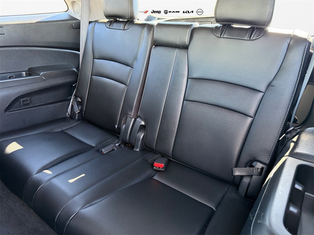 Used 2020 Honda Pilot Touring image 17