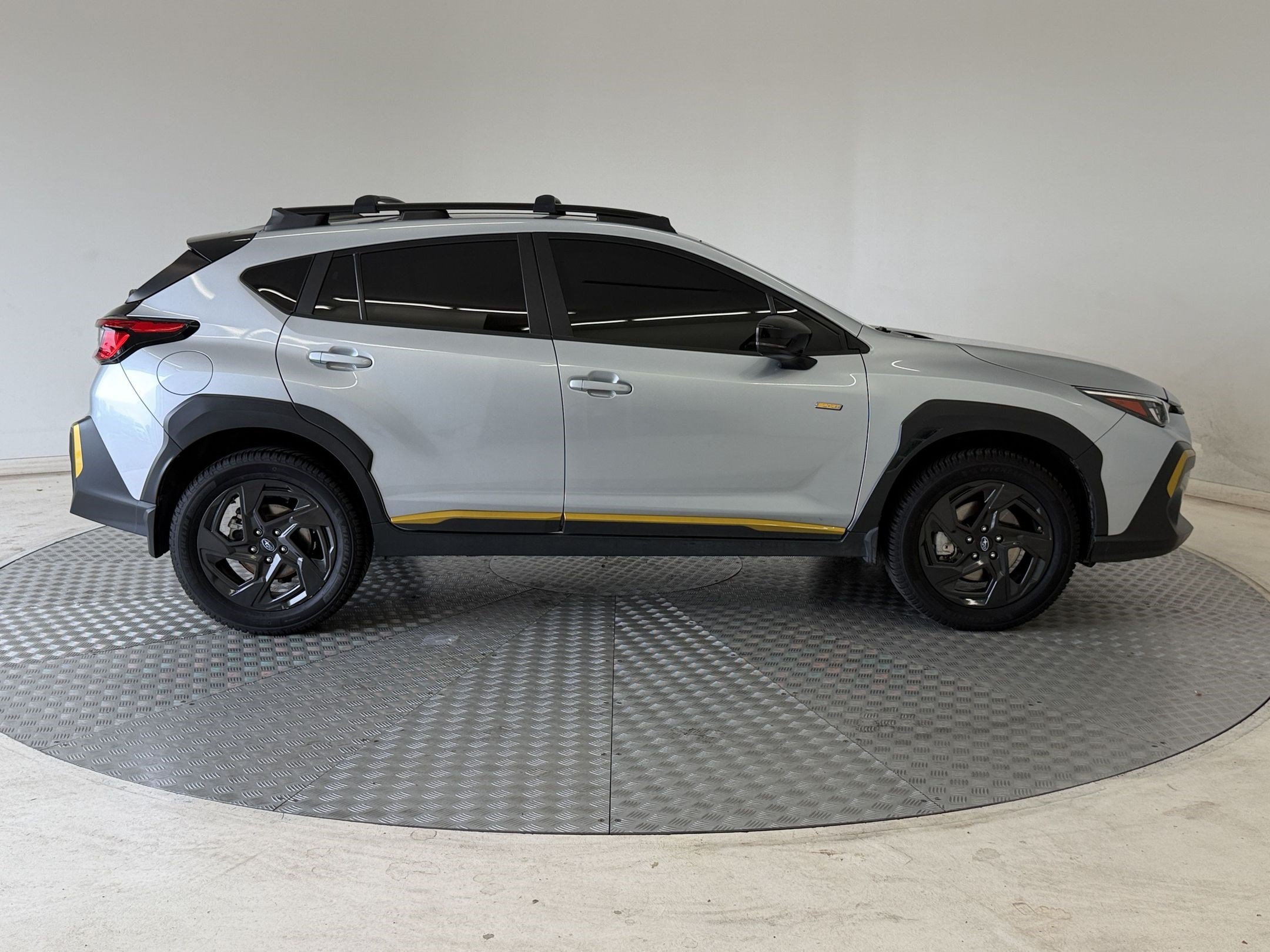 Used 2024 Subaru Crosstrek 2.5i Sport w/ Crosstrek Mirror Package AWD/4WD image 8