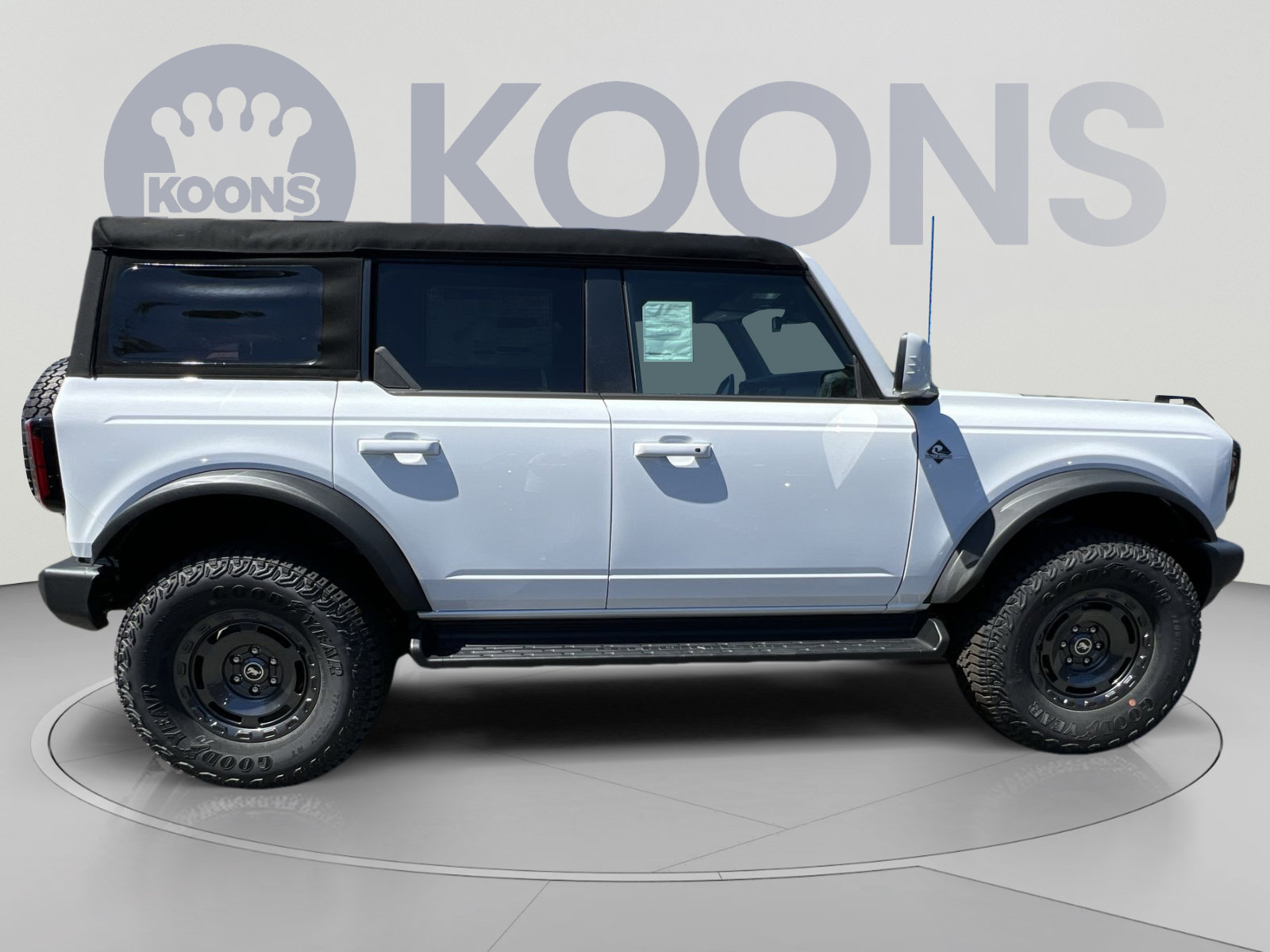 New 2025 Ford Bronco Outer Banks w/ Sasquatch Package AWD/4WD image 12