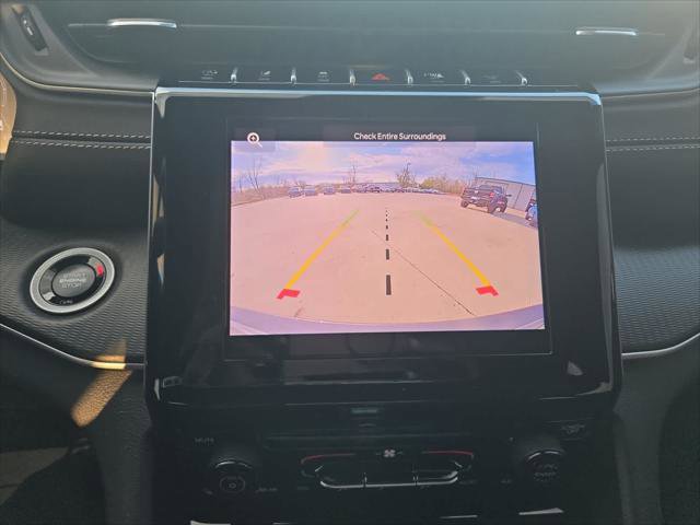 Certified 2025 Jeep Grand Cherokee Laredo X image 18