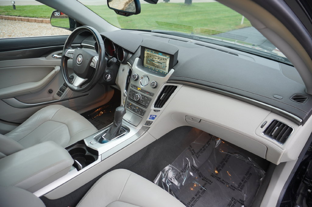 Used 2010 Cadillac CTS Premium AWD/4WD image 29