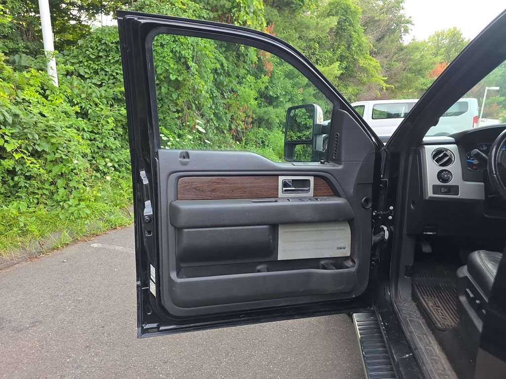 Used 2014 Ford F150 Lariat w/ Equipment Group 502A Luxury AWD/4WD image 20