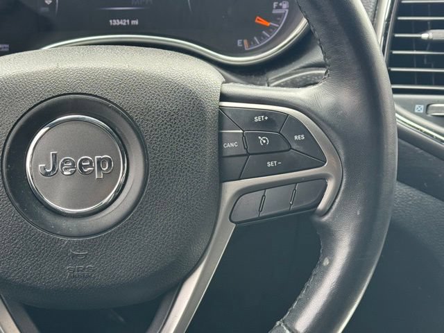Used 2018 Jeep Grand Cherokee Altitude AWD/4WD image 24