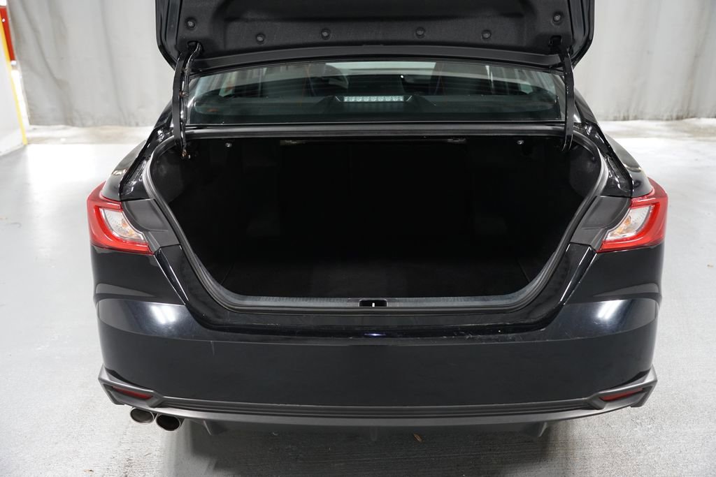 Certified 2025 Toyota Camry SE image 35