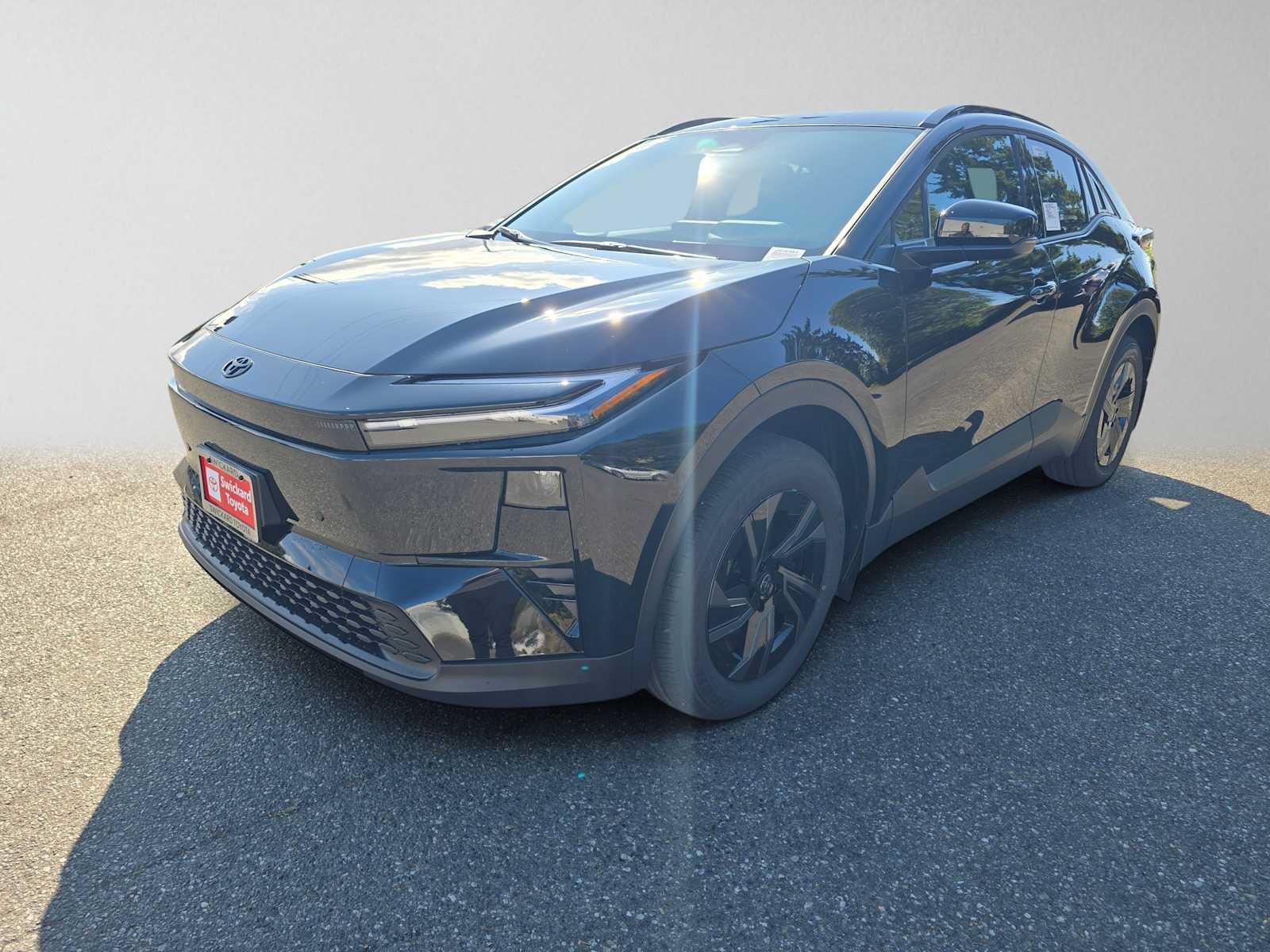 New 2027 Toyota C-HR w/ ALL Weather Mat Package (TMS) AWD/4WD image 7