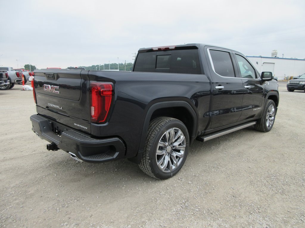 New 2025 GMC Sierra 1500 Denali w/ Denali Reserve Package image 5