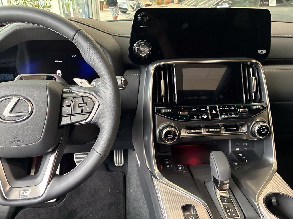 New 2026 Lexus LX 700h F Sport AWD/4WD image 10