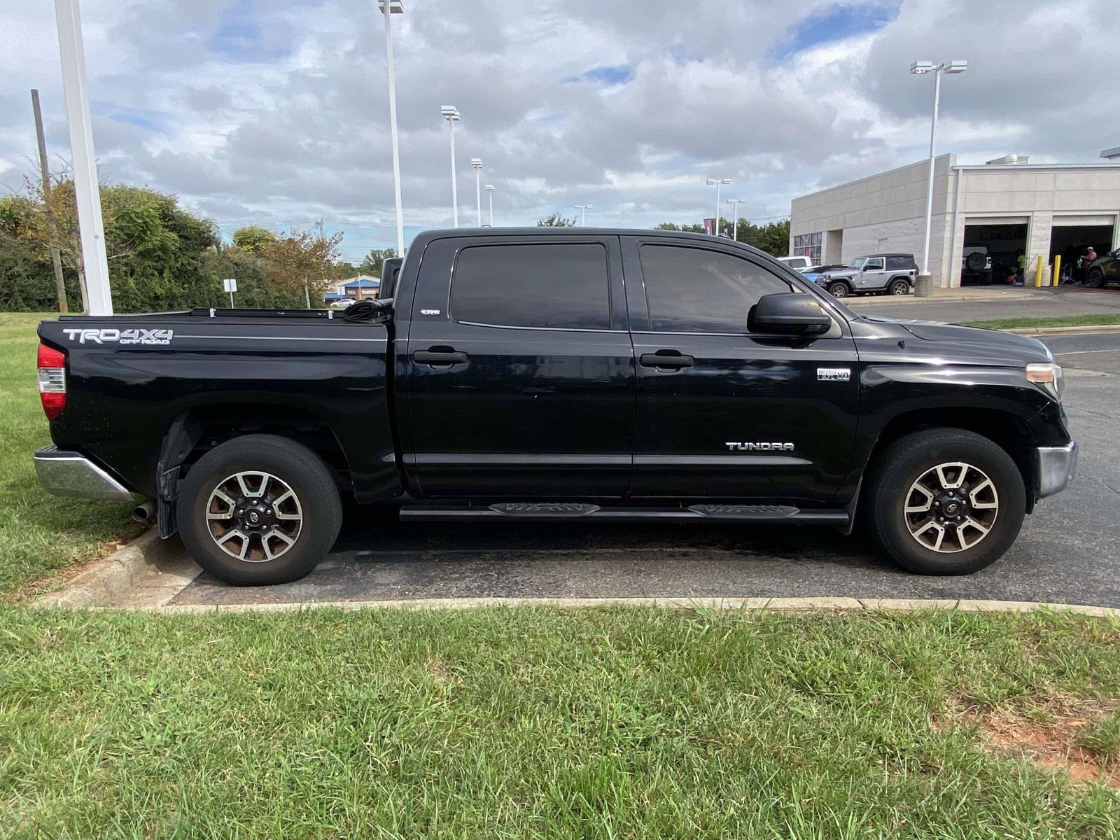 Used 2018 Toyota Tundra SR5 w/ TRD Off Road Package AWD/4WD image 6