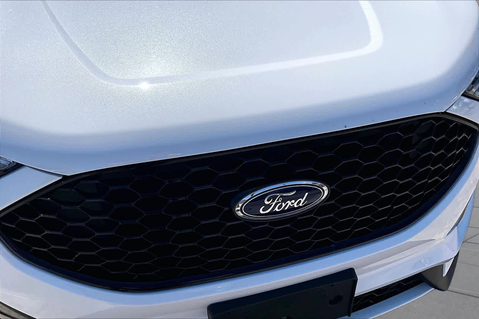 Used 2020 Ford Edge ST-Line FWD image 28